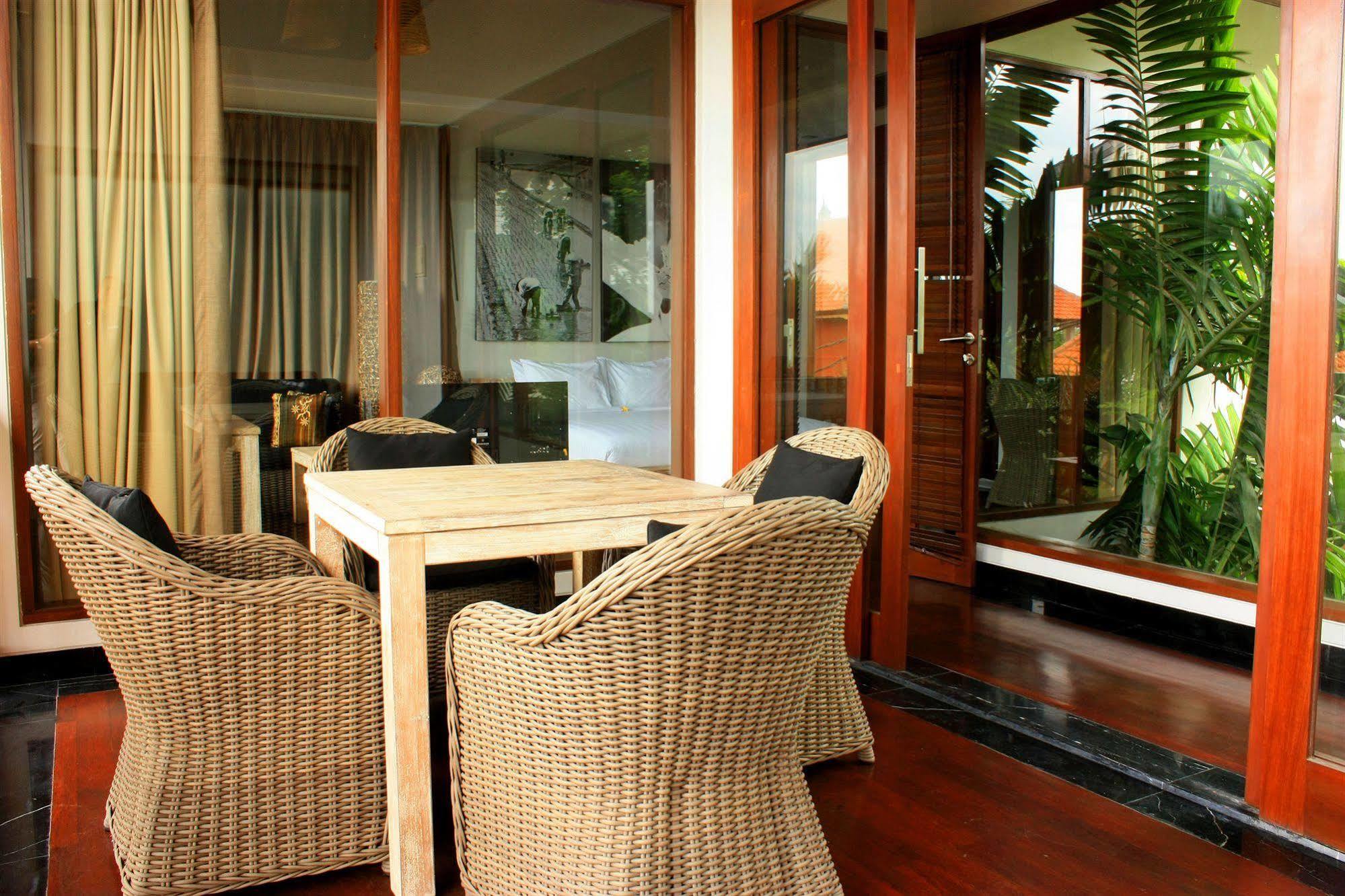 The Dipan Resort, Villas And Spa Seminyak Exterior foto